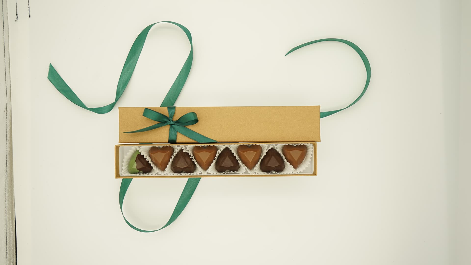 Caramel Hearts Open Box