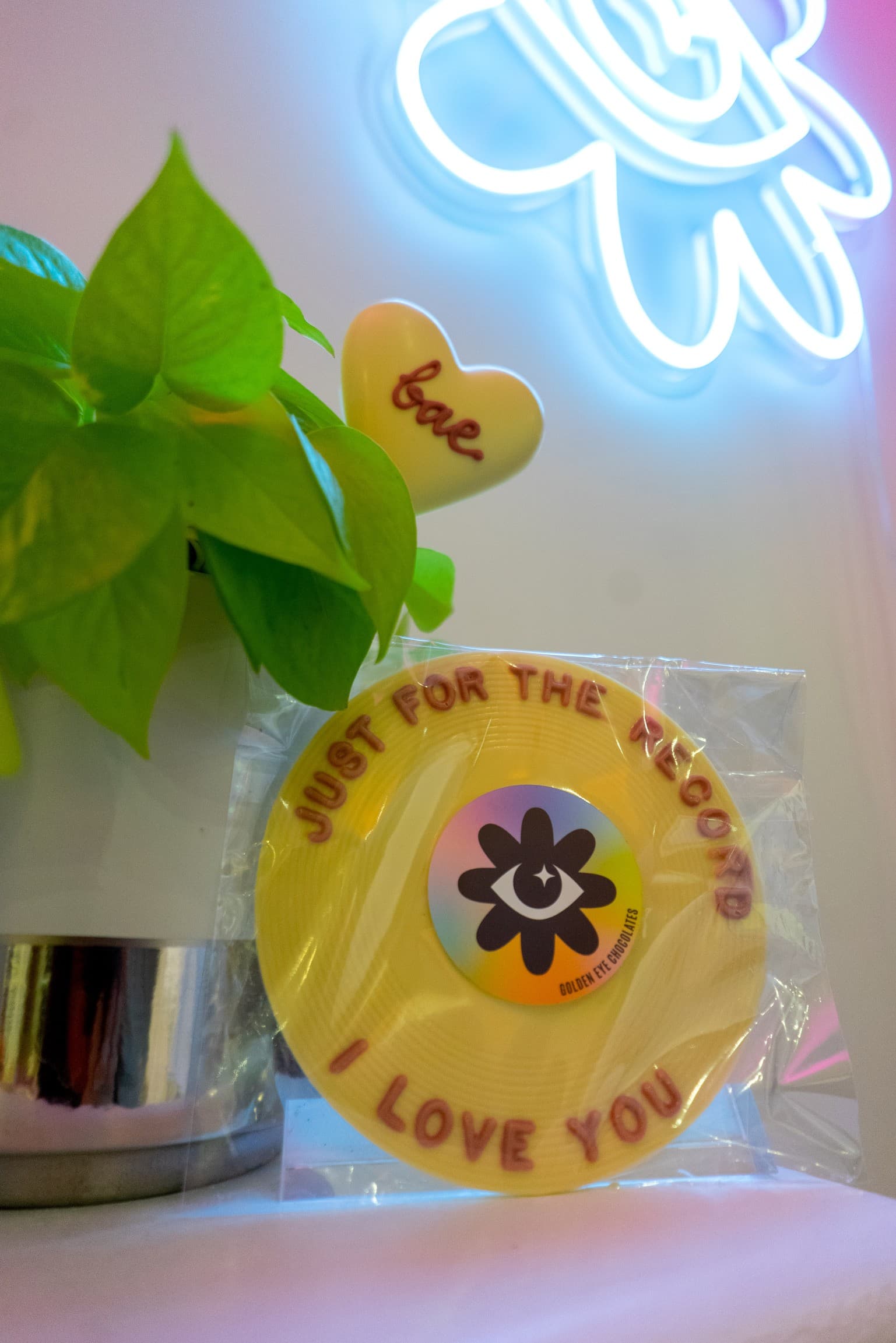 Chocolate Record (White)